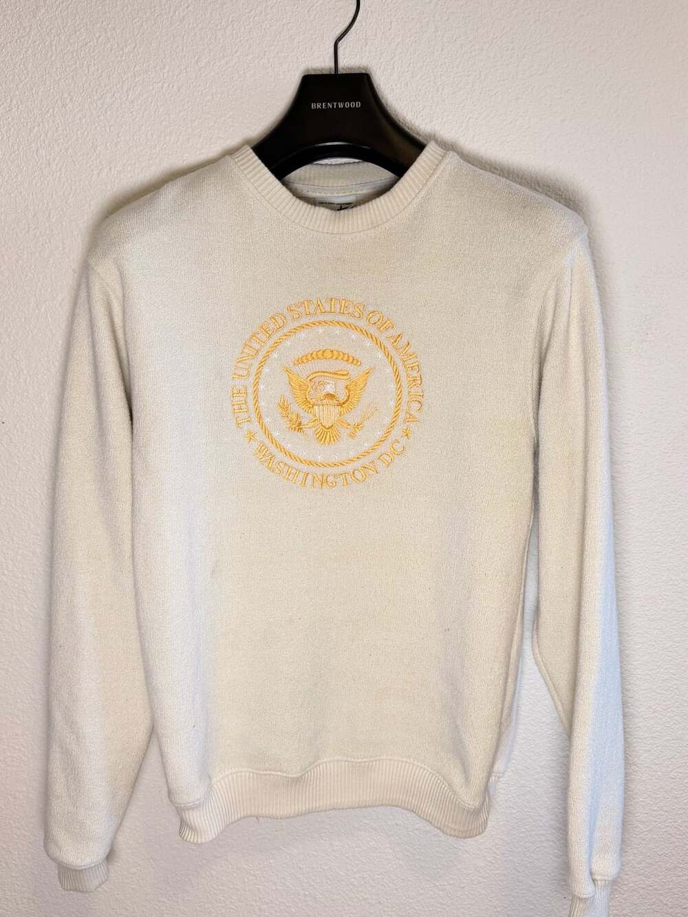 Pacific & Co The Classic Sweatshirt Size Small White Washington DC Crest